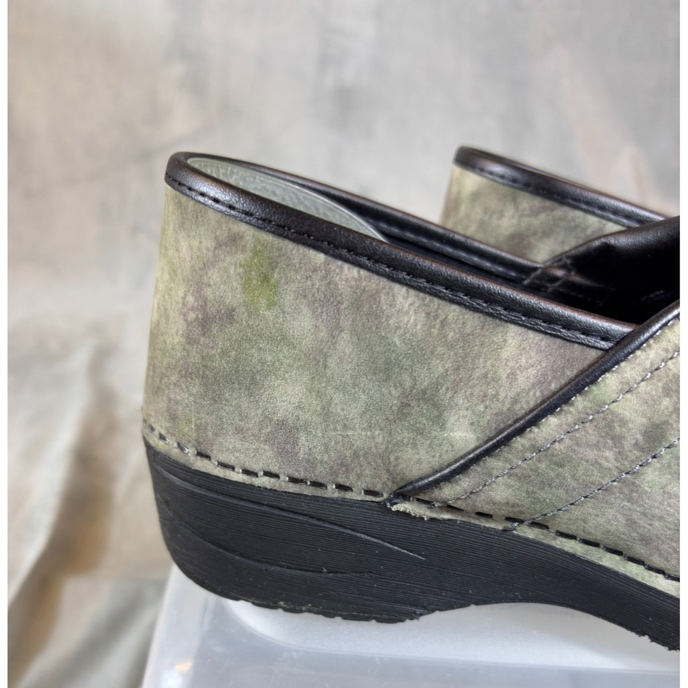 Dansko  XP 20 Professional Camo Clogs Women Suede Slip On Shoes Nurse  Sz 9 / 40 - Picture 3 of 16